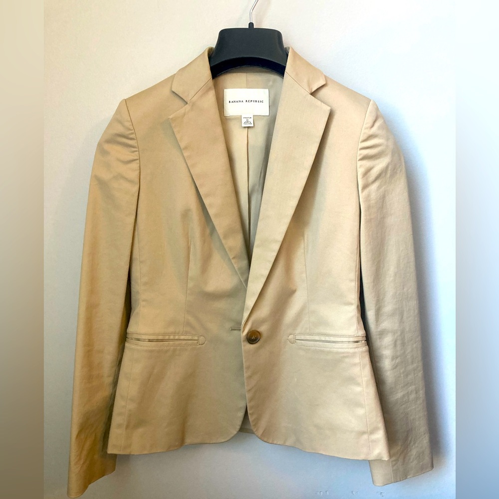 Banana Republic khaki suit jacket - Size 0
